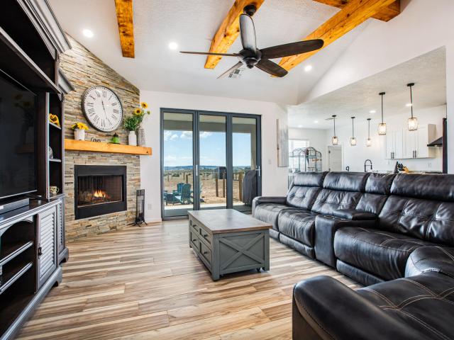 House for sale in Edgewood, New Mexico