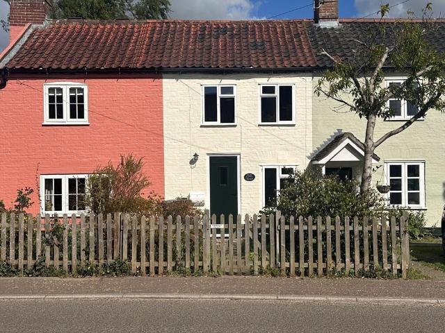 House for rent in Burgh St Peter, Norfolk