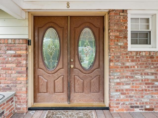 House for sale in Springfield, New Jersey