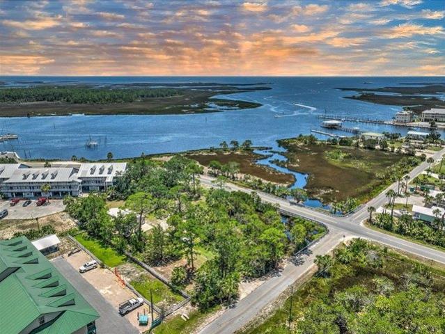 Land for sale in Steinhatchee, Florida