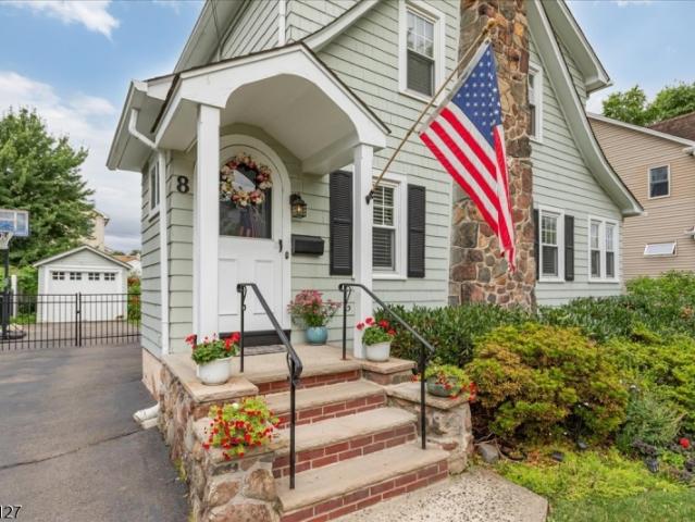 House for sale in Cranford, New Jersey