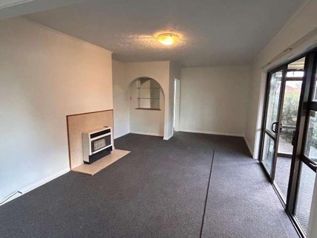 House for rent in Chaslands, Canterbury