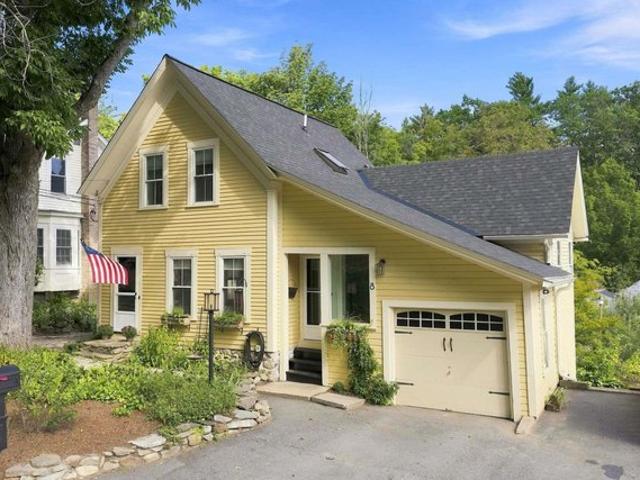 House for sale in New Hampshire