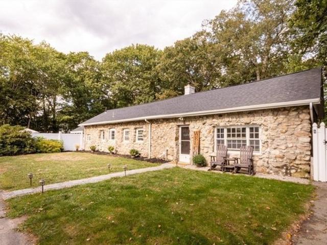 House for sale in Walpole, Massachusetts