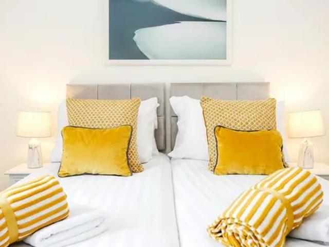 Apartment for rent in Canongate, Old Town