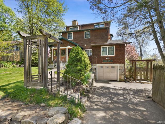 House for sale in Amawalk, New York