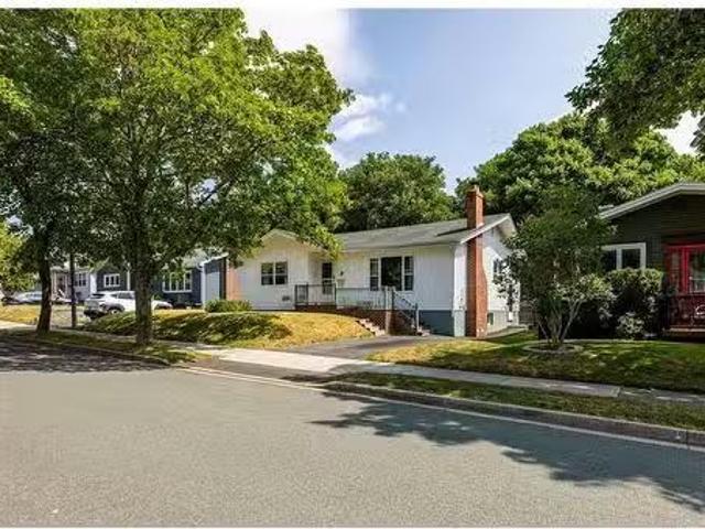 House for sale in Foxtrap, Newfoundland And Labrador