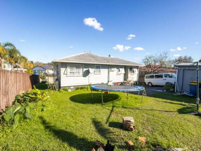 House for sale in Paremoremo, Oroua County
