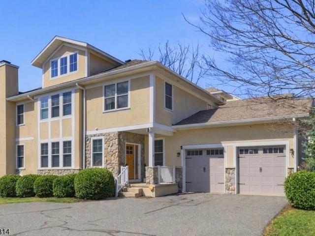 Condo for sale in Mountain Lakes, New Jersey