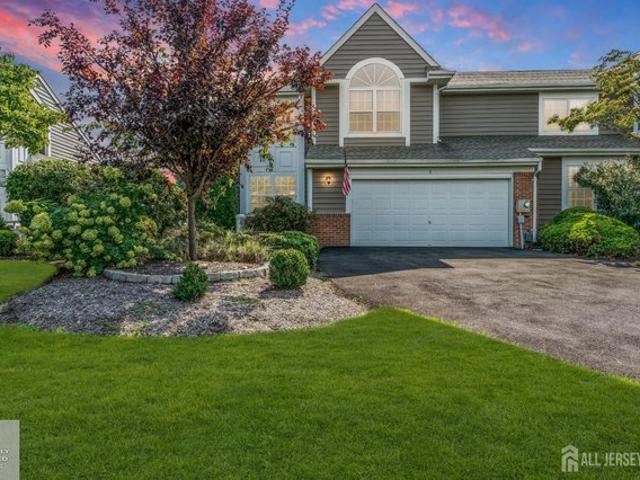 Townhouse for sale in Cedar Knolls, New Jersey
