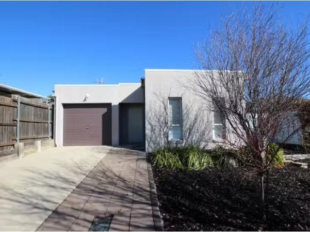 House for rent in Macgregor, Australian Capital Territory