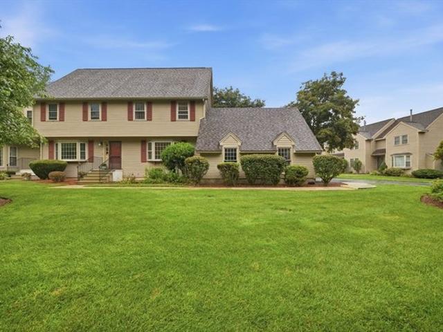 Condo for sale in Tewksbury, Massachusetts