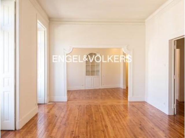 Apartamento alugar em Campo de Ourique, Lisboa