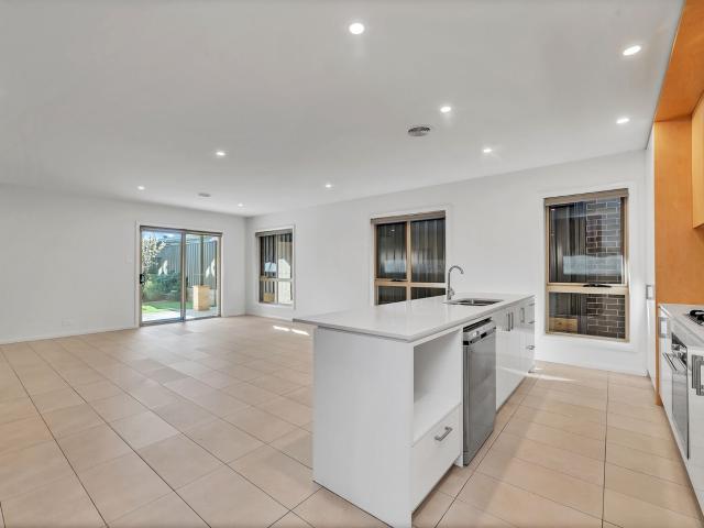 House for rent in Googong, New South Wales