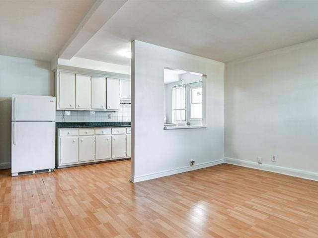 Apartment for rent in Montreal-ouest, Quebec