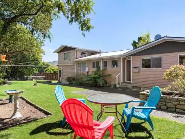 House for sale in Pauatahanui, Wellington