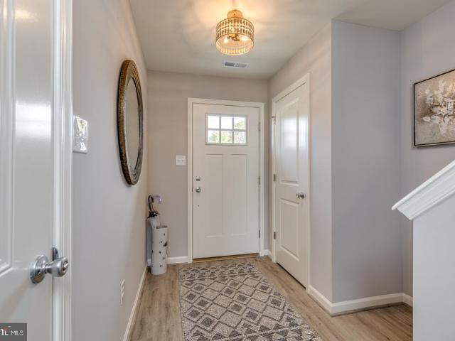 Townhouse for sale in Reed Crossing, Berlin