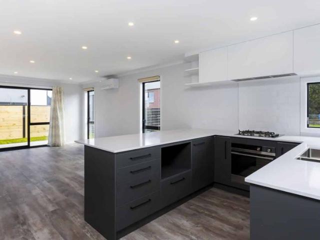 Townhouse for rent in Pauatahanui, Wellington