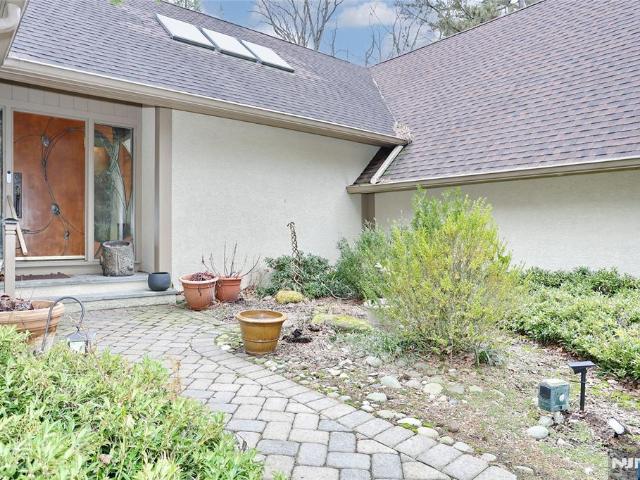 House for sale in Saddle River, New Jersey