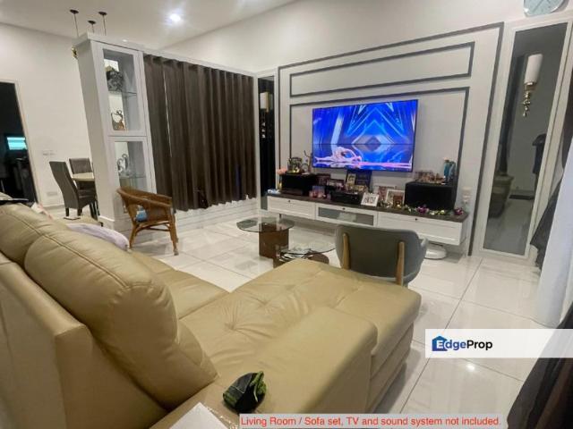 House for sale in Malaka