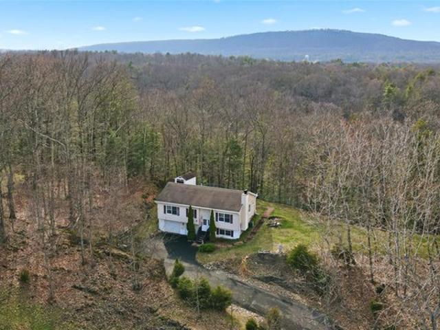 House for sale in Bloomington, New York