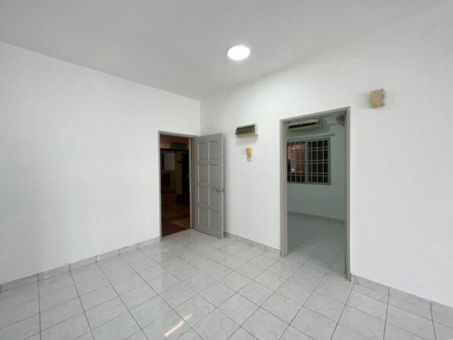 Condominium for sale in Petaling, Damansara Damai