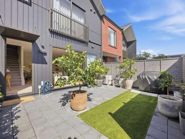 Townhouse for sale in Whenuapai, Upper Harbour