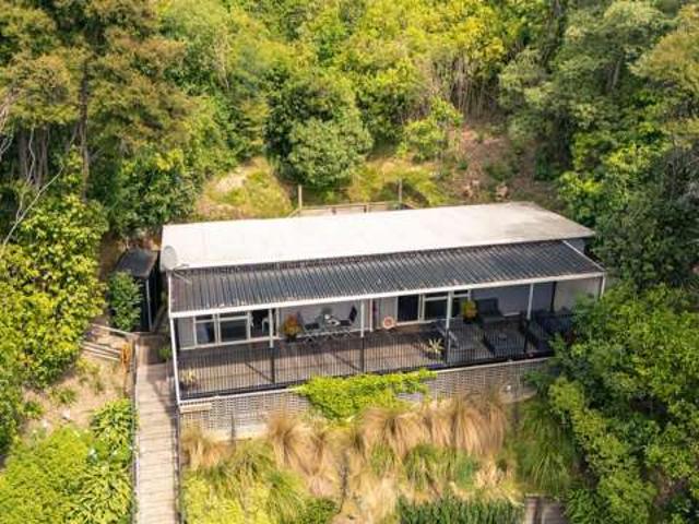 House for sale in Little Akaloa, Canterbury