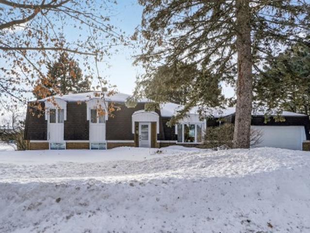 House for sale in Kirkland, Quebec