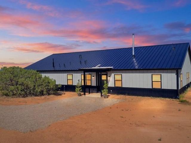 House for sale in Edgewood, New Mexico