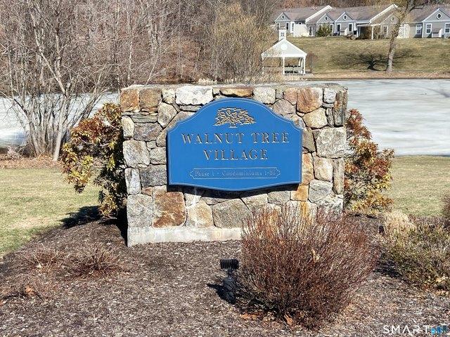 Condo for sale in Newtown, Connecticut