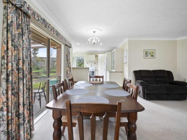 Townhouse for rent in Kelvin Grove, Palmerston North