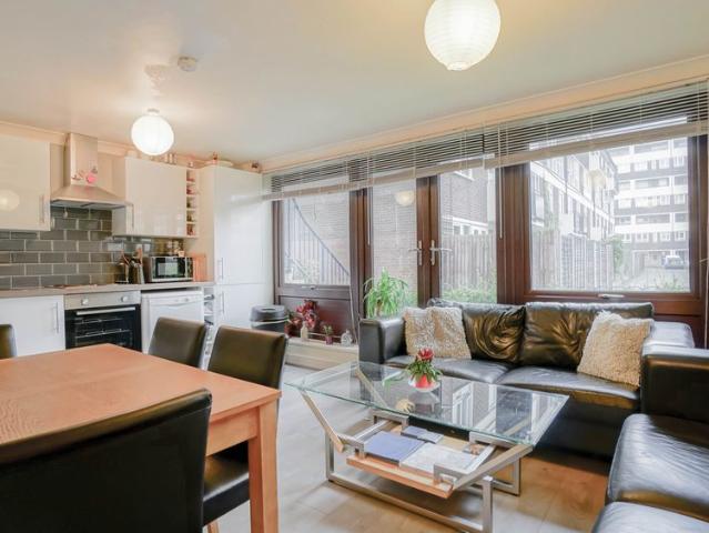Room for rent in Old Ford, Bow