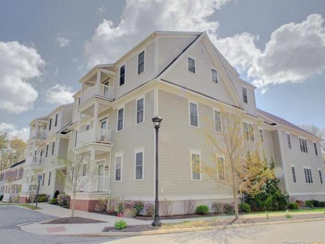 Condo for sale in Mansfield Center, Connecticut