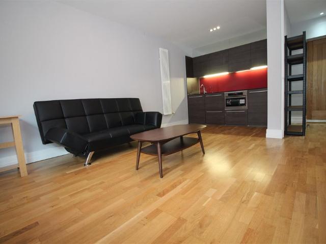 Apartment for rent in Black Friars, Old Wharf