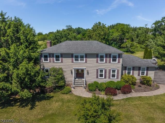 House for sale in Neshanic Station, New Jersey