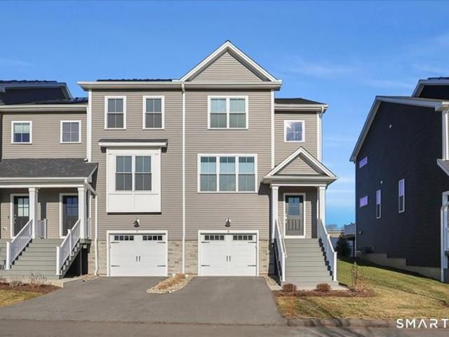 Townhouse for sale in Cheshire, Connecticut