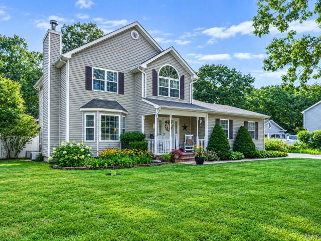 House for sale in Centereach, New York