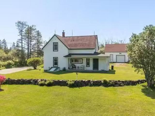 House for sale in South Ohio, Nova Scotia