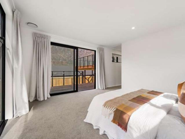 House for sale in Jacks Point, Central Otago