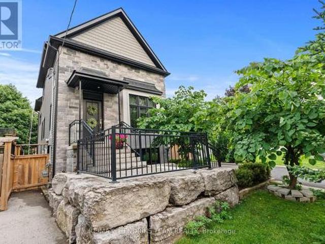 House for sale in Niagara, Ontario