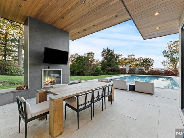 House for sale in Tenafly, New Jersey