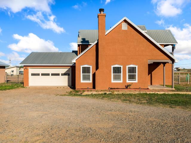 House for sale in Edgewood, New Mexico
