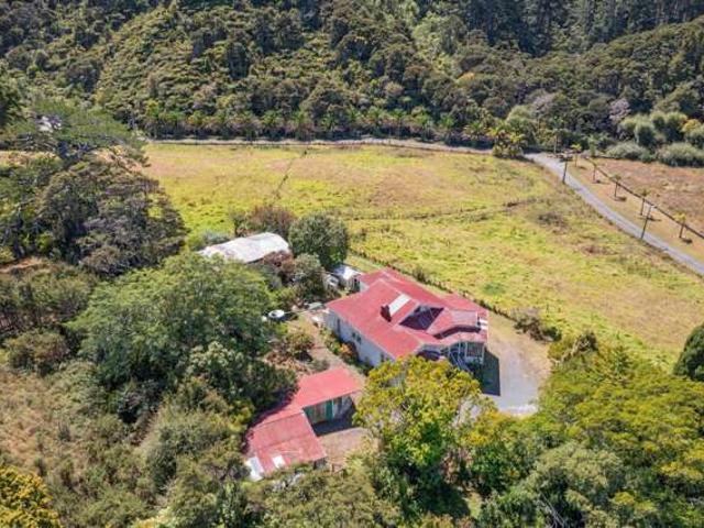 House for sale in Paremoremo, Oroua County