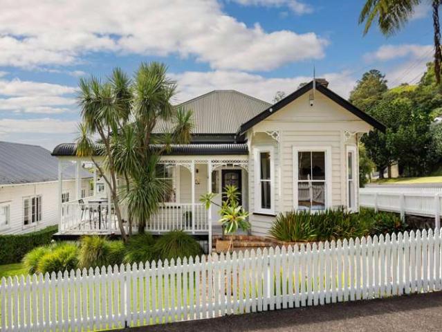 House for sale in Balmoral