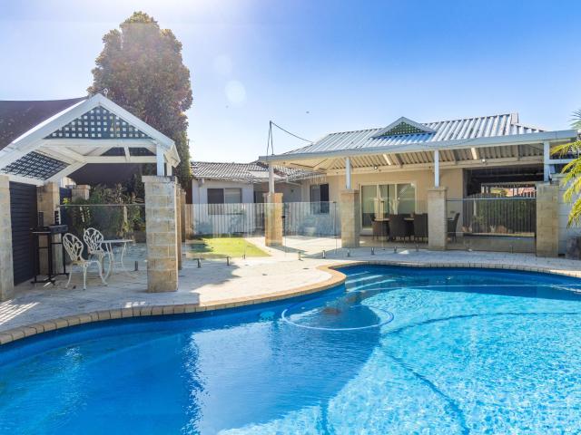 House for sale in Shelley, Western Australia
