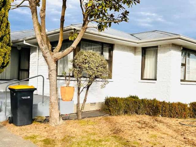 House for rent in Chaslands, Canterbury