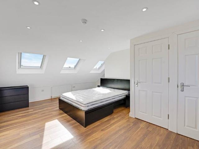 Studio for rent in London Borough of Ealing, Greater London