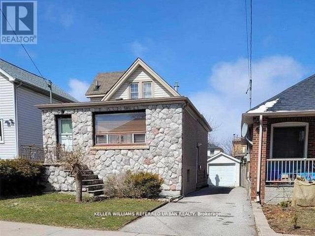 House for sale in Etobicoke Centre, Toronto