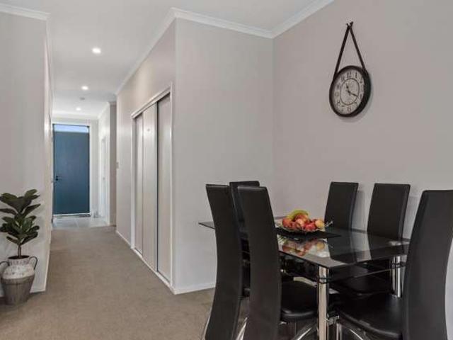 Townhouse for rent in Auckland, Oroua County